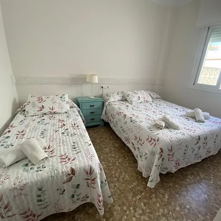 Centro La Perla * Chipiona